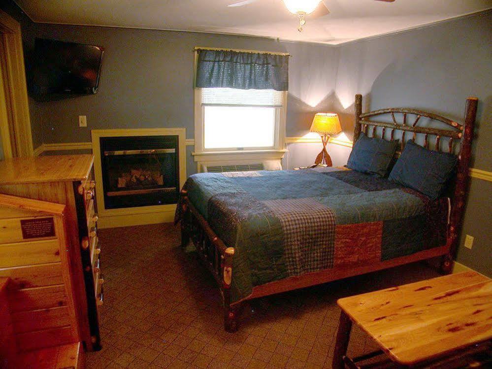 Mountaintop Lodge At Lake Naomi Pocono Pines Exterior foto
